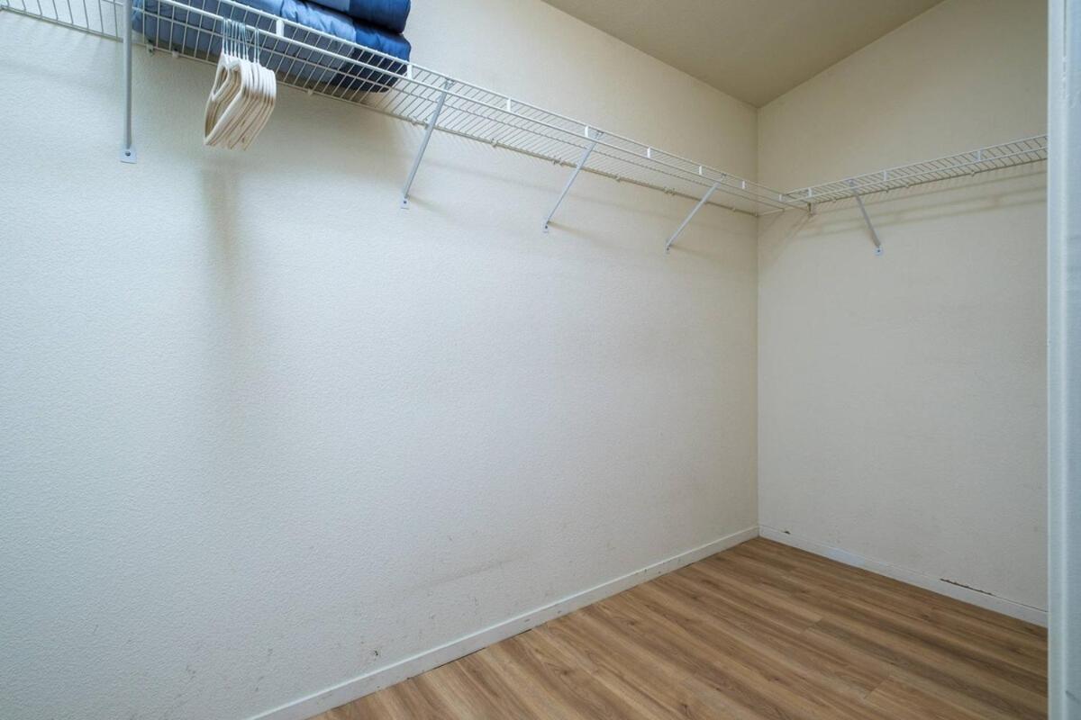 Designer Conveniently Located In Nv