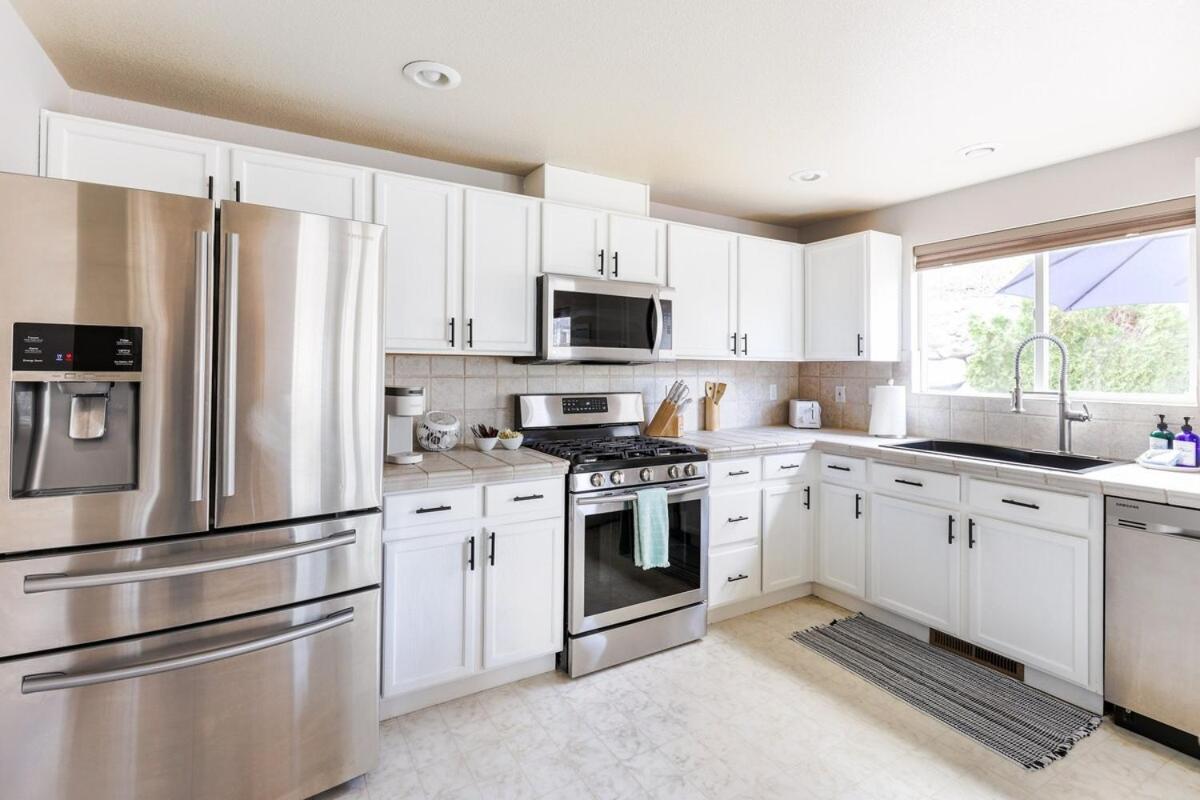 Holiday home Designer Conveniently Located In Nv *
